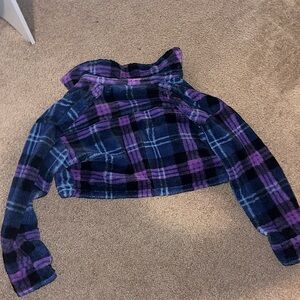Fuzzy blue and purple cropped flannel